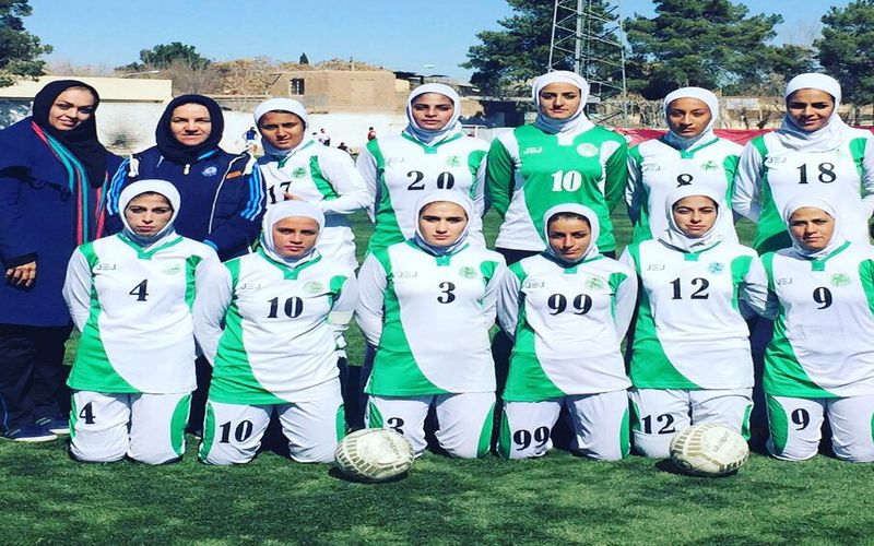 تبریک به دختران فوتبالیست سیرجانی