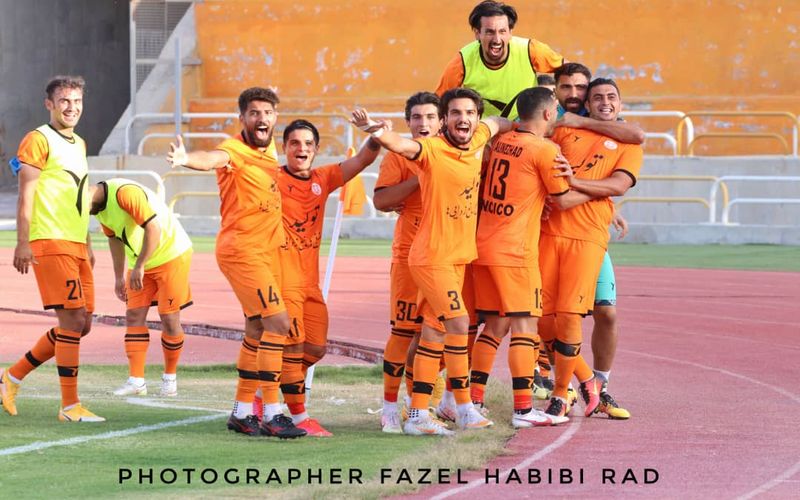 شاهین بوشهر 0-1 مس کرمان/ شکار شاهین در لانه برای رسیدن به قله