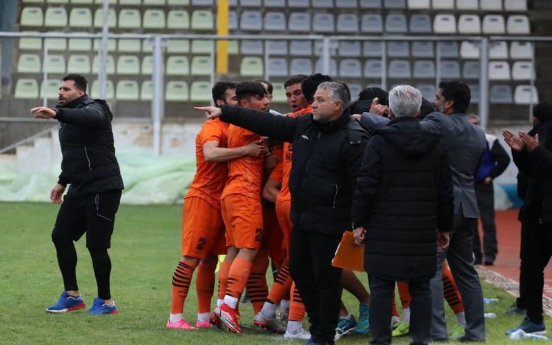 مربی تیم فوتبال مس کرمان: روند نتایج خوب را باید ادامه دهیم