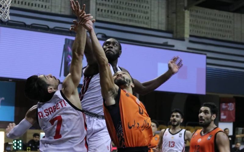 نبرد نزدیک بسکتبالیست های مس کرمان در اولین بازی از دور دوم