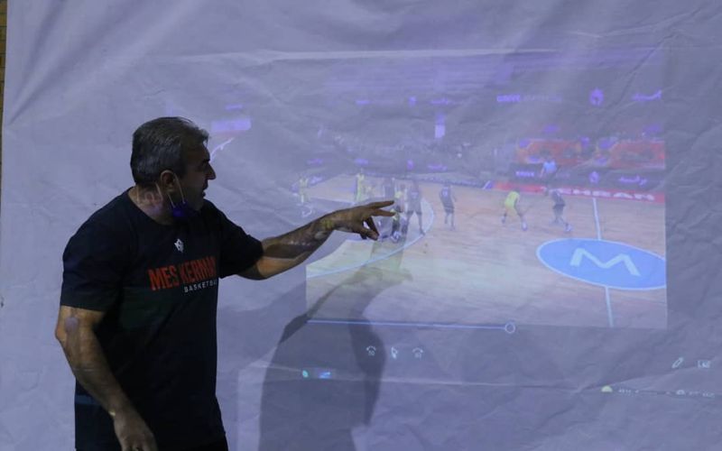 مربی بسکتبال مس کرمان: با تغییر شکل برگزاری مسابقات در حق تیم ما اجحاف شد