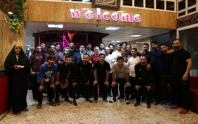 مدیرعامل باشگاه مس کرمان در جمع بازیکنان هندبال: دست در دست هم برای موفقیت باشگاه تلاش خواهیم کرد