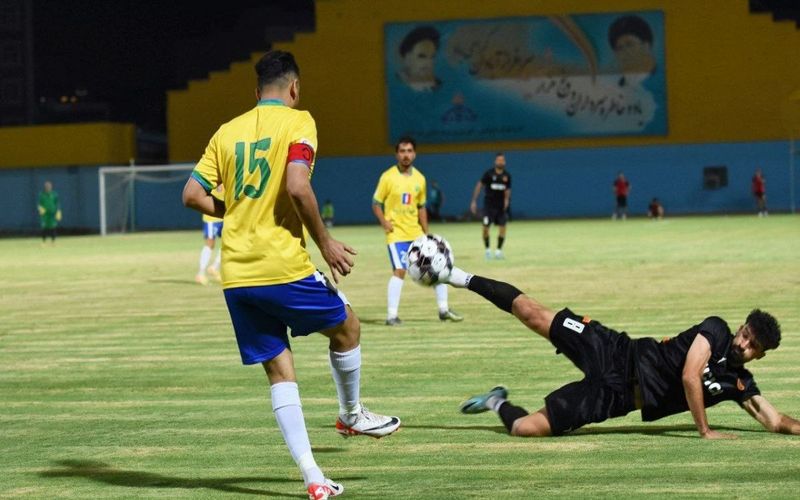 نفت آبادان 3-0 مس کرمان/مس در آبادان جزای ساده گل خوردن را دید