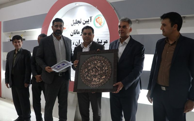 تقدیر جامعه تکواندو کرمان از فعالیت های باشگاه مس کرمان در این رشته