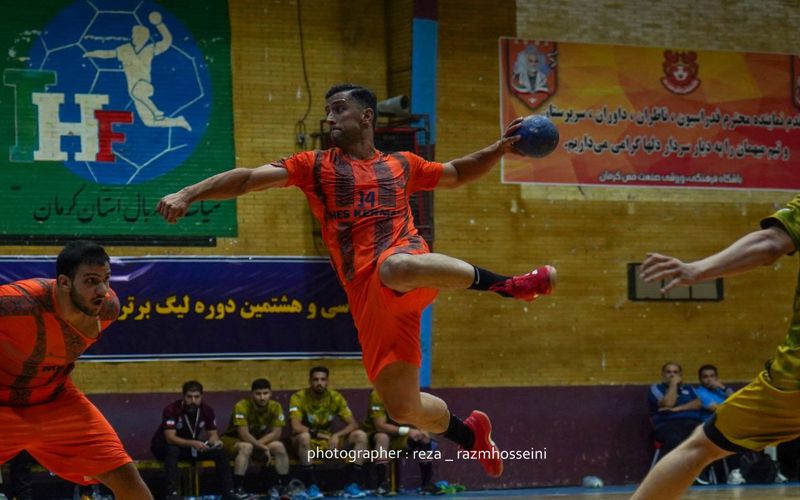 با پیروزی دوم در بازی دوم، هندبال مس کرمان در راه صدرنشینی