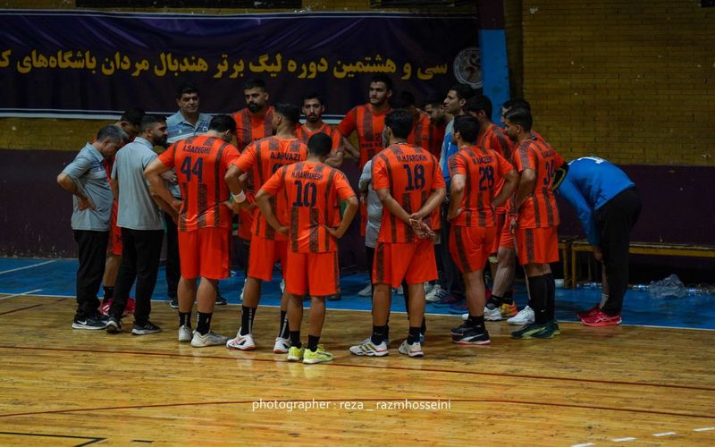 طوفان نیمه دوم هندبال مس کرمان سنگ آهن را در بافق شکست