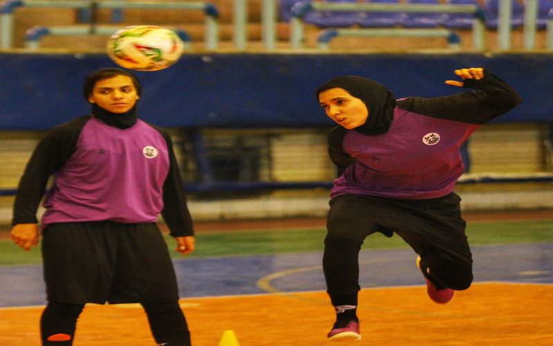 زنان مس کرمان و رفسنجان در بازی معوقه فوتسال هفته اول