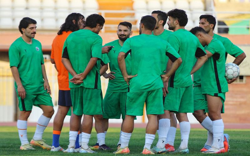 مس یکدل در کرمان آماده برای بازی با فرد