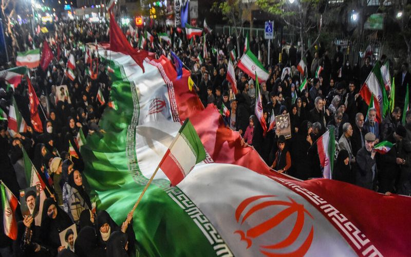 فرا رسیدن یوم الله 12 فروردین روز جمهوری اسلامی مبارک باد