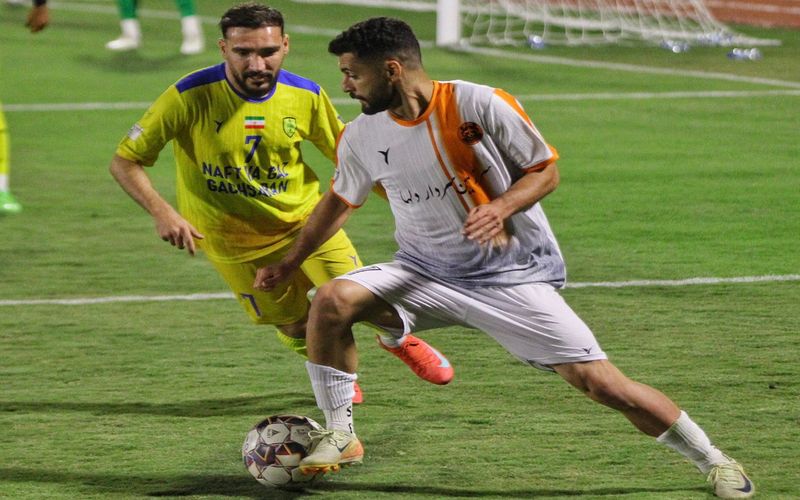 هشتمین مصاف مس کرمان و نفت و گاز گچساران در بیست و هشتمین هفته لیگ یک