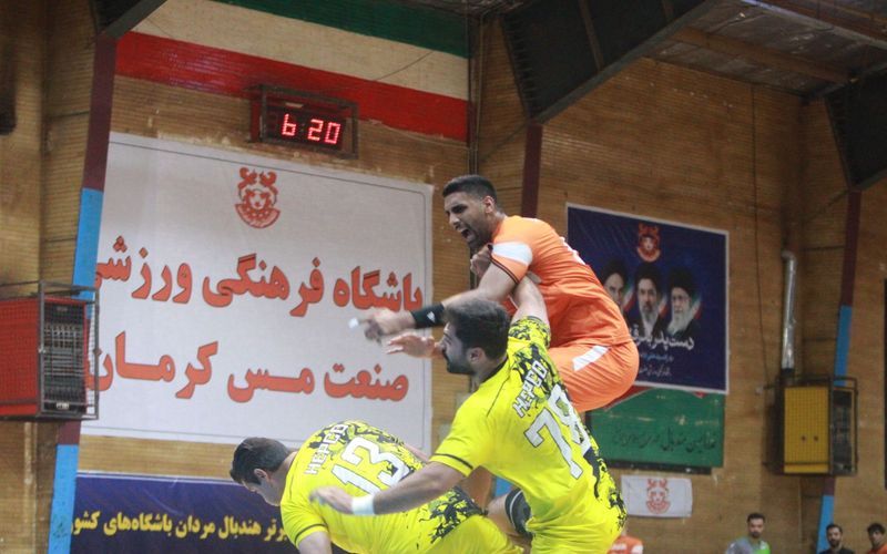 در باب یک میزبانی تاریخی در باشگاه مس کرمان؛ هندبال تنها لیگ برتر توپی کشور که در کرمان به اتمام رسید