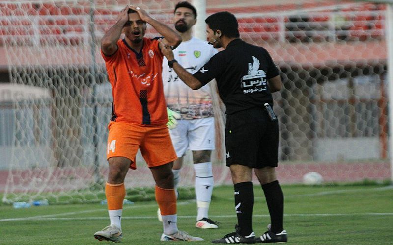 مس کرمان 0-0 نفت و گاز گچساران/ تقسیم امتیازات در کرمان